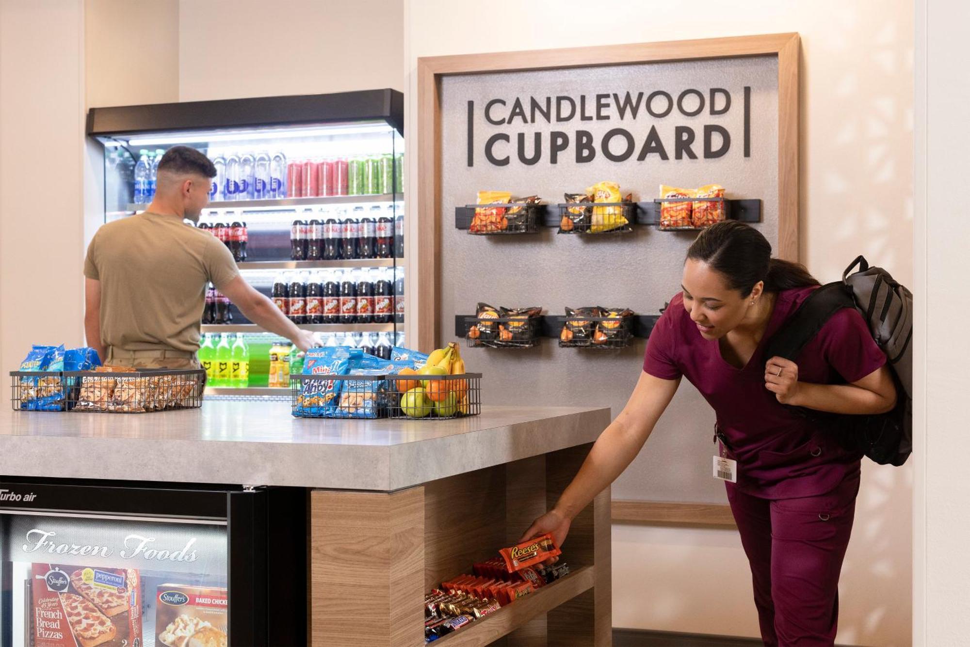 Candlewood Suites Miami - Doral By Ihg Tamiami Экстерьер фото