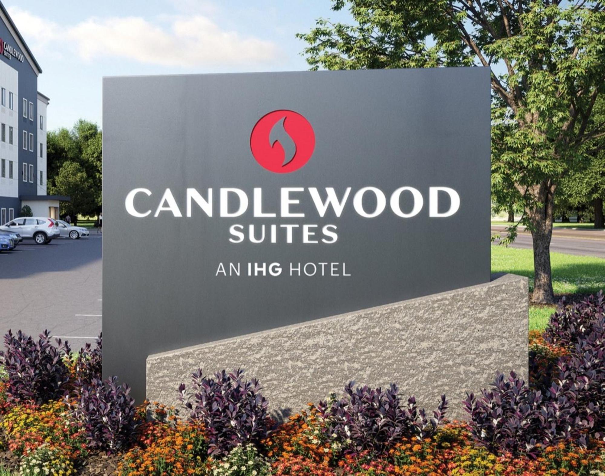 Candlewood Suites Miami - Doral By Ihg Tamiami Экстерьер фото