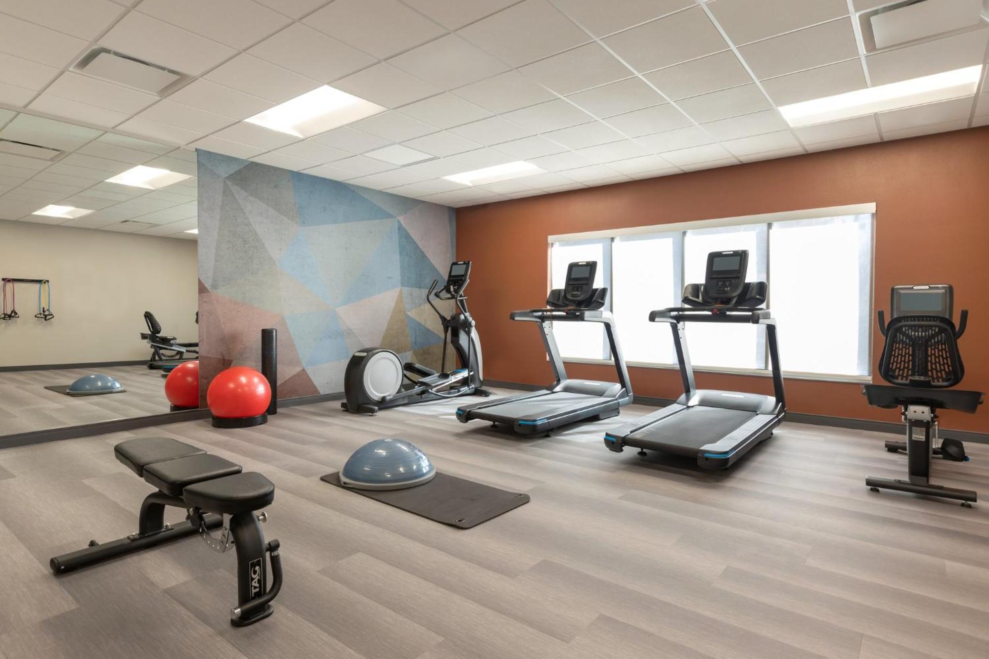 Candlewood Suites Miami - Doral By Ihg Tamiami Экстерьер фото