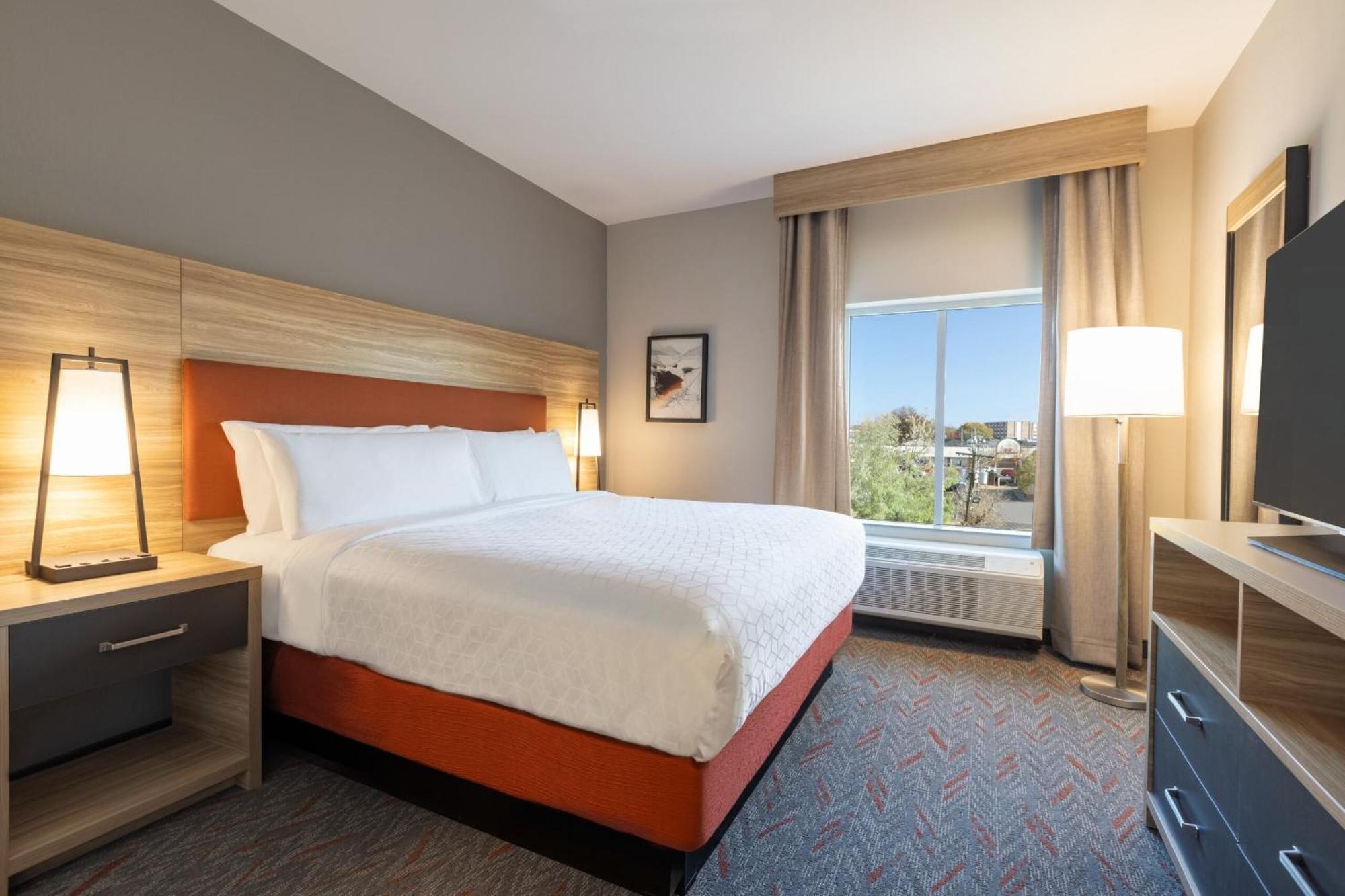 Candlewood Suites Miami - Doral By Ihg Tamiami Экстерьер фото